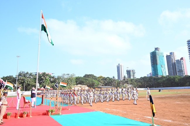 Governor Radhakrishnan unfurls National Tricolour on 66th Maharashtra Day